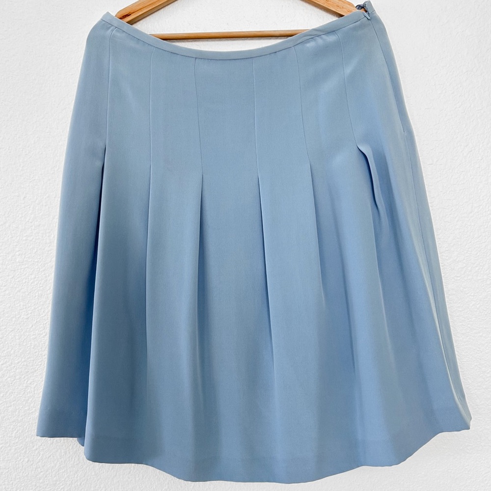 Pleated Skirt Jones New York Size 12 Silk Blue Office Siren Career Flowy NEW - Picture 2 of 7